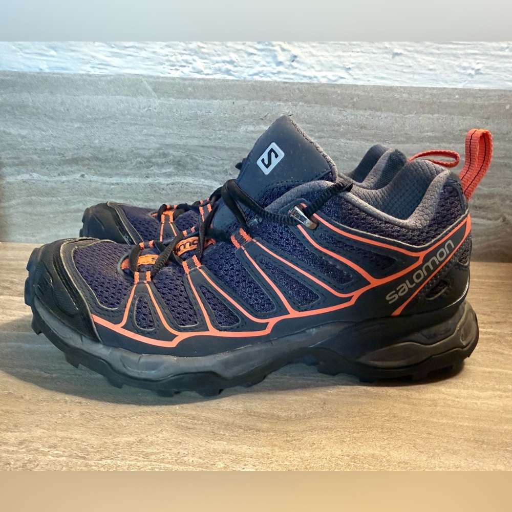 Kids Salomon trail running/ hiking shoes - size USA 5 camping - Picture 5 of 9